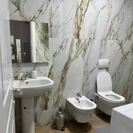 Alma Rose 4 * Korce
