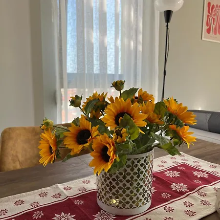 Alma Rose 4 Apartment *